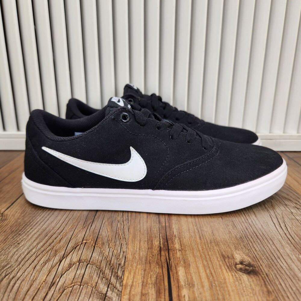 Nike SB Check Solarsoft Skater Shoes Womens Sz 9 Black White Sneakers 921463-010